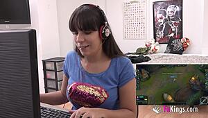 Nefry, lol a pro gamer turned porn star, oops!