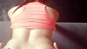 Le reviento el culo a mi vecina por primera vez