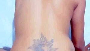 Did you see this mature MILF's orgasm in 4K?