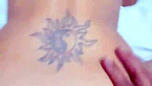 Did you see this mature MILF's orgasm in 4K?