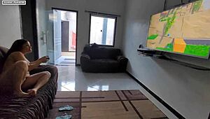 Jogando videogame sentado nas pernas so queria zerar o jogo e nem viu o tamanho que ta a madeira?