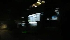 Na Academia Sem Calcinha Treinando Com Tesão