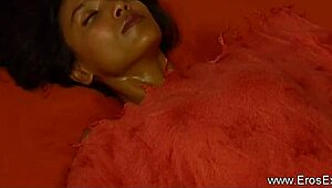 I love how universal fingering techniques really work on my brunette during massage