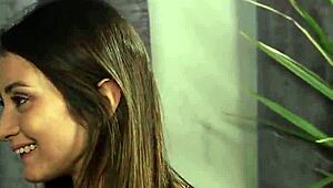 Foxy Sex Kitten Swallows Jizz Load on Her Face