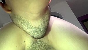 My boyfriend’s favorite meal is my wet pussy! 😍