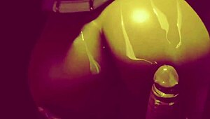 Sexy redhead loves creating big black cock creampies in this hot session. 😘🍆