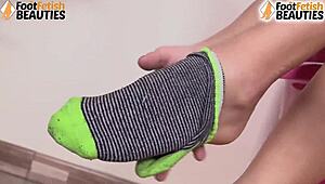 Barefoot Babe Teases with Feet Right Under Your Nose for Kinky Fun