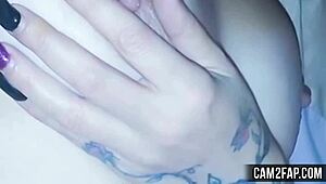 amateur milf shares free pussy in homemade sex video