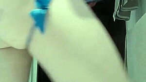 i'm masturbatin' as a bi guy, feelin' so good