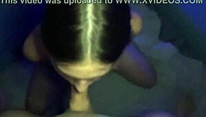 मुझे शांत रहना होगा वरना पड़ोसी हमारी हॉट स्टूडेंट चोदाई सुन लेंगे