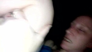 Wowbaby shows off intense moves in a steamy amateur session