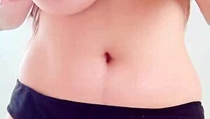 बाहर बड़ी काउगर्ल चूचियों पर हॉट मसाज