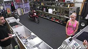 Good Looking Slut Lusts Over Cock in Amateur Video with Blowjob and Fucking