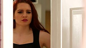 Glamcore redhead babe squirts wildly during freeway fun.