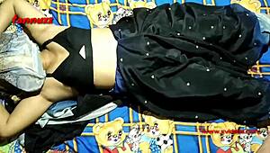 ईना भाभी के लिए पहली बार इंटेंस बैंगिंग देसी फन में