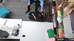 omg, this hot teen thief got fucked by a security guard to dodge jail! 😱