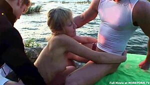 Russian amateur teen performs blowjob and hardcore sex in porn video