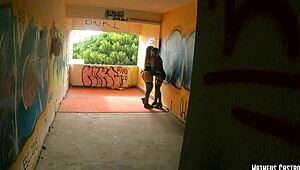 Party Hotel - Novinhas Safadas Fodendo em Local Abandonado, Close-Up Ass Double Bisexual Tits