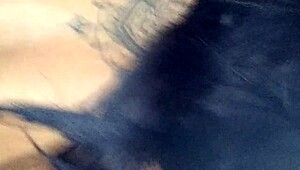 husband dives into my wet pussy while i play free fire