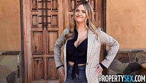 big natural boobs agent fucks divorced client in house for sale 😏