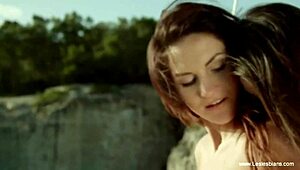 Blonde and brunette lesbians masturbate with toys together