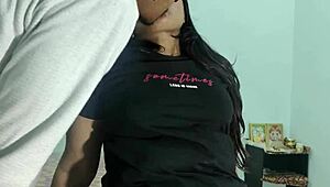 यो, देखो ये रियल देसी जीजा-साली हार्डकोर बैंगिंग हिंदी चैट के साथ। सो डैम हॉट!