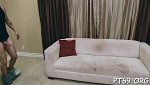 Petite Girl Roughly Sucked Big Cock in Hardcore Oral Sex