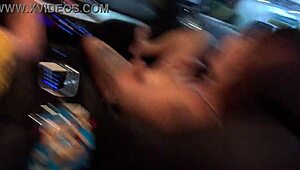 i'm gettin ready in public on praia grande beach, who gonna fuck my african ass?