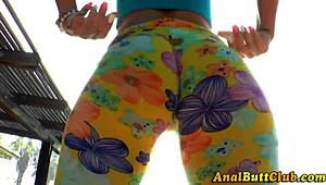 Brunette slut BOUNCES her BIG booty in OUTDOOR ass FUCKING scene