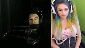 Joycgee and Trainwrecks Perform in Live Webcam Show Together