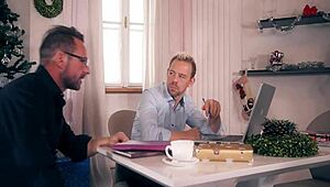 Christmas Sexy Lady Aleta in Double Penetration