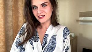 Romantic teen girl gets filled with hard cock in naughty sex