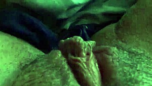 hairy pussy gets a sensual massage