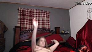 Roxxxanne Explores Close-Up Fingering