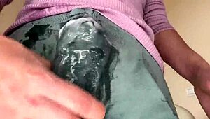 Romantic teen girl gets filled with hard cock in naughty sex