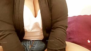 Asian Sexy Aunty Shows Off Her Big Boobs