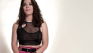 Close-Up of Kinky Victoria Voxxx Masturbating to Orgasm Solo