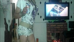 i can't help but share my wild side. join me for some solo fun as imis gets naughty!