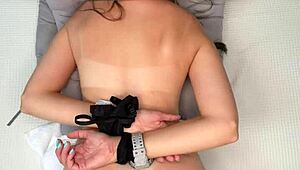 fucked my girlfriend doggy style, her big ass bouncing as she cums in pov homemade.