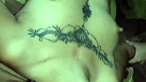 देवर मुझे पति के रिकॉर्डिंग में चोद रहा है