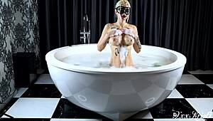 Amateur couple enjoys big boobs sex and oral creampie