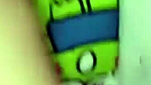 serving boss for extra cash with big tits 😏