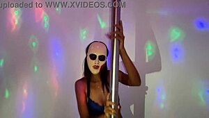 Sexy Latina Amateur Dances With Big Ass