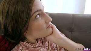 wanna see this babysitter take a hot creampie?