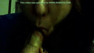 Wife chats online and cums during web session