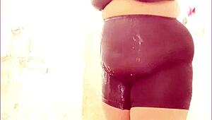 Manipuri Indian Girl Tempts with Sexy Moves