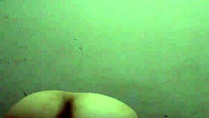 deborah sweet enjoys solo fingering session