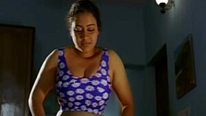 Hey Mallu Beauty Roshani, Can You Show More Boobs?