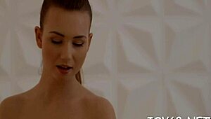 Pretty Teen 18+ Fingers Pussy Crazy