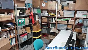 i caught this amateur teen slut gettin a facial and it was so hot